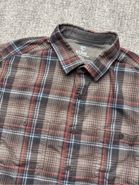 Kuhl Flannel Shirt Mens Small Brown Plaid Long Sleeve Outdoor Hiking 7202